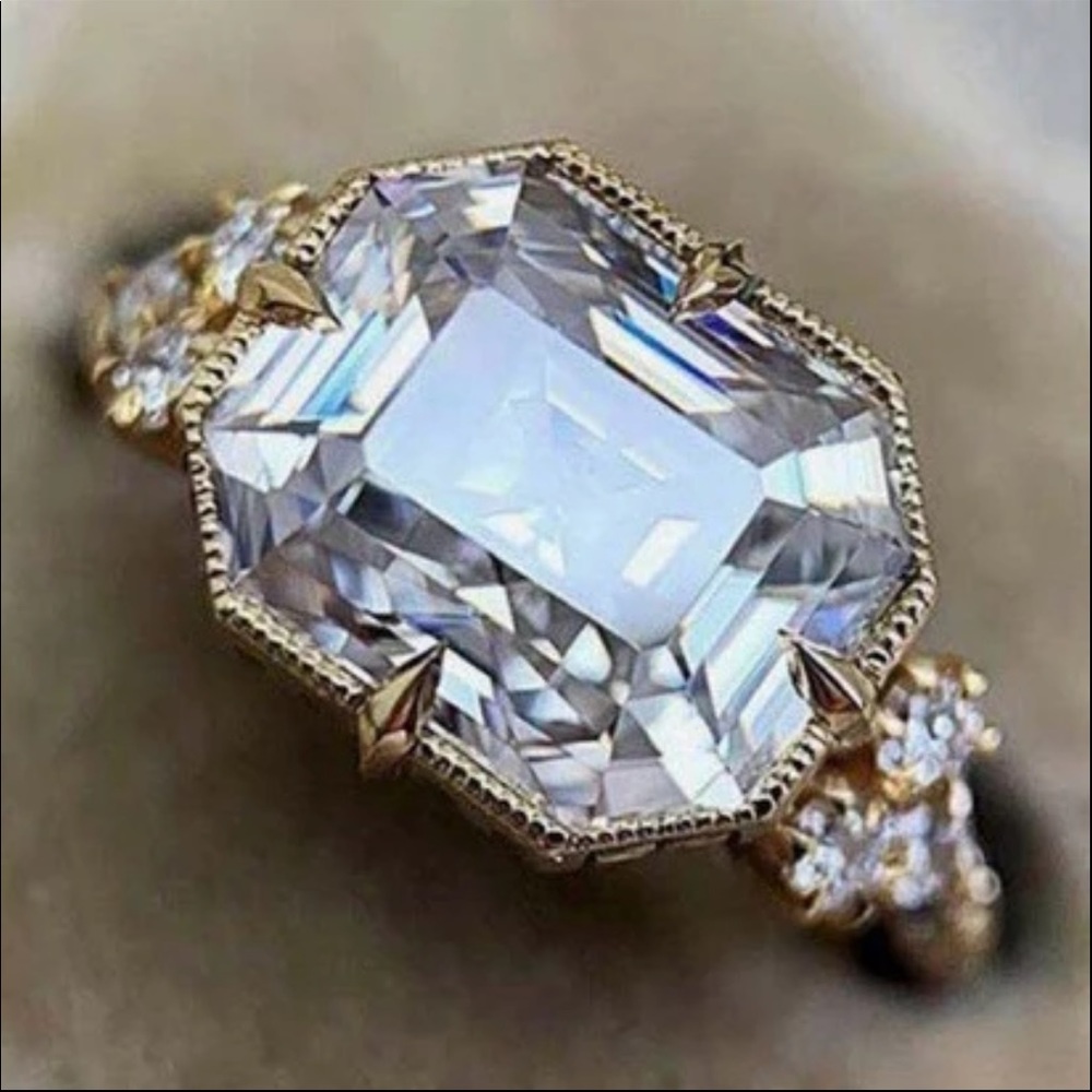 New 925 Silver Vintage Noble Yellow Gold CZ Ring - Picture 2 of 7
